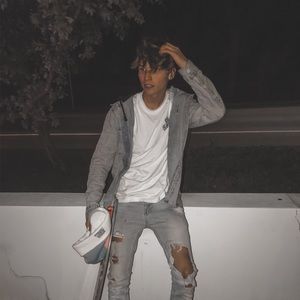 Meet your Posher, Dylan